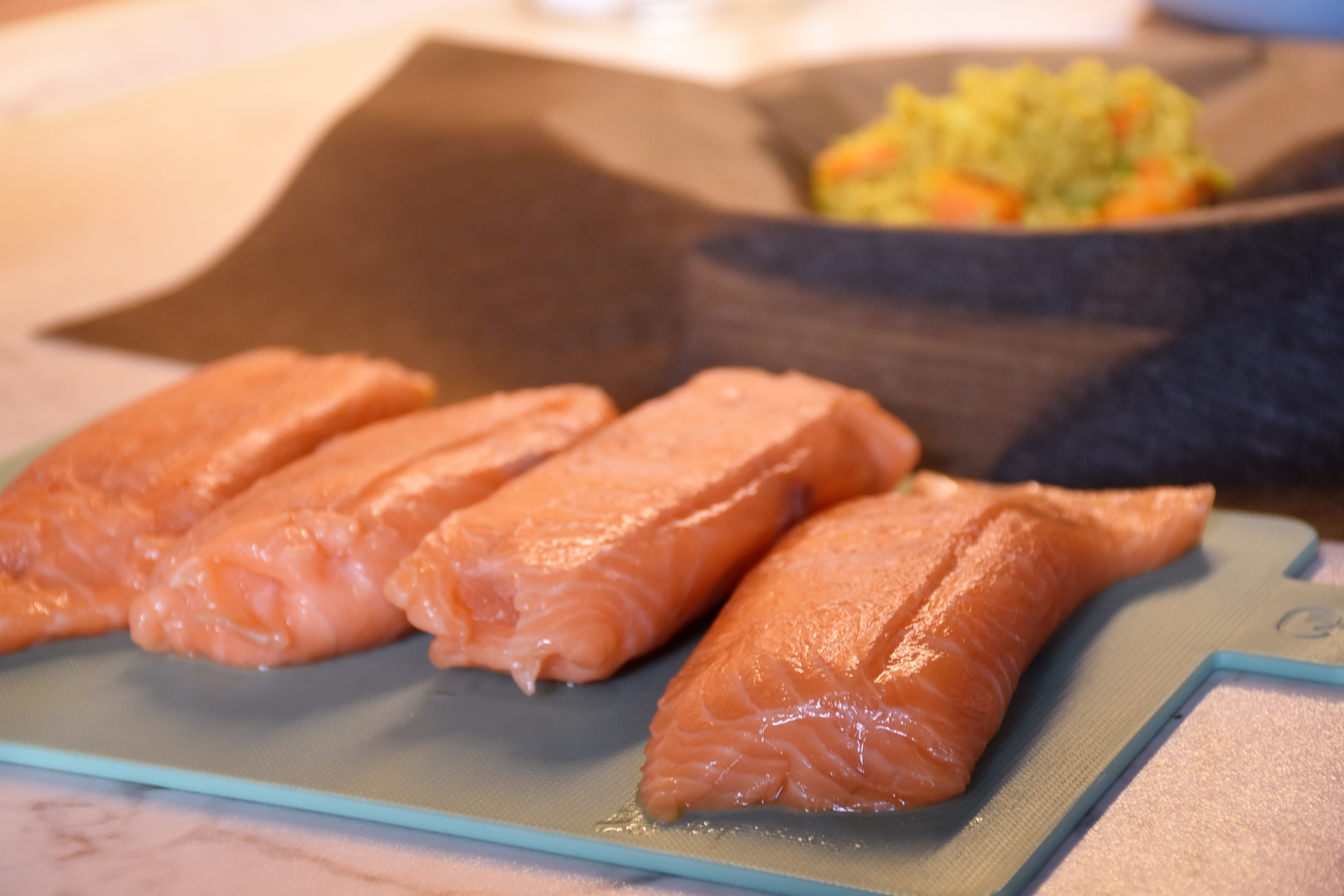 Blechrein Lachs-Couscous-Päckchen